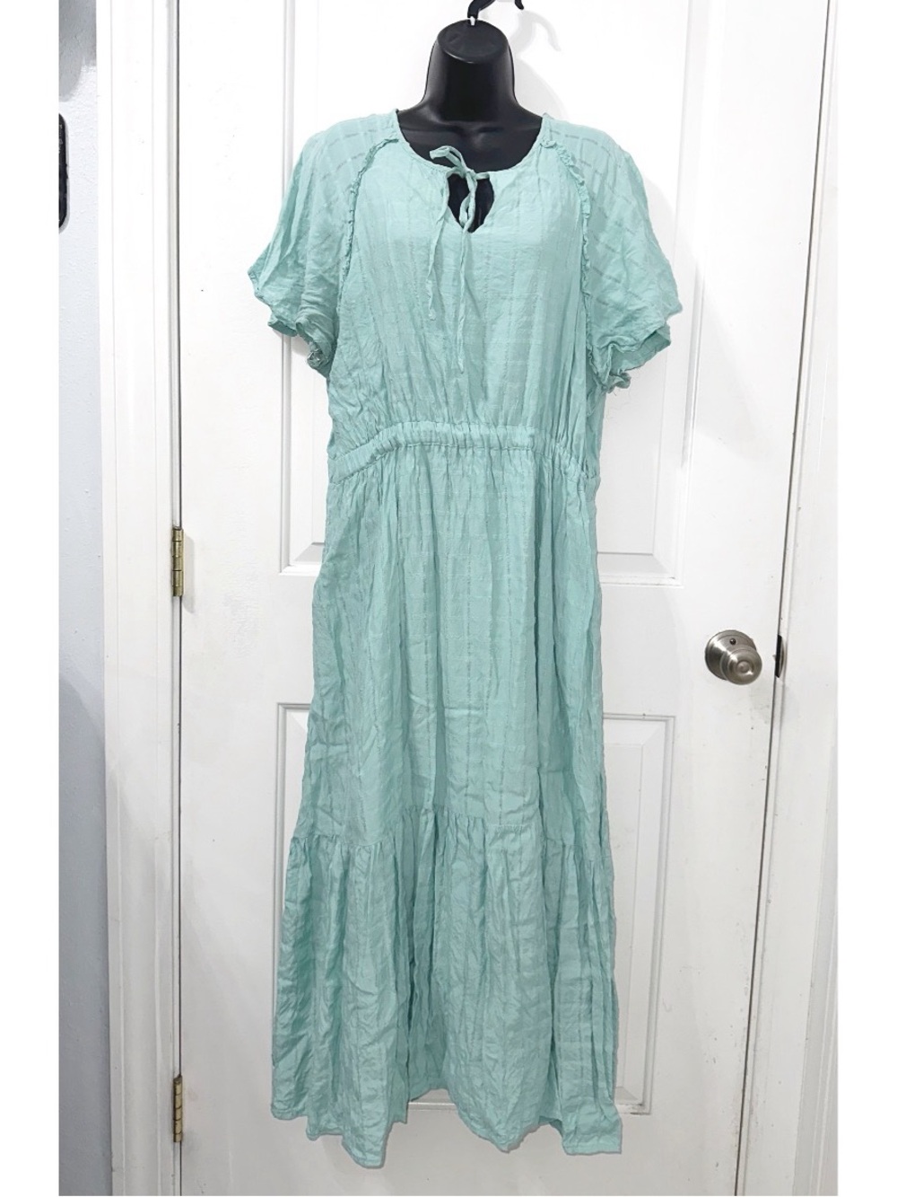 Downeast mint green textured gauze tiered maxi dress, size XXL